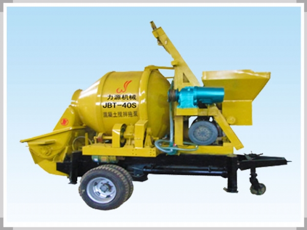 混凝土攪拌拖泵多少錢(qián)？哪家好？
