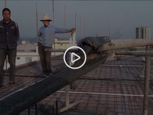 山東力源機(jī)械，車載式攪拌拖泵一體機(jī)現(xiàn)場施工視頻